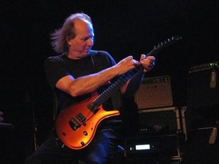 Adrian Belew